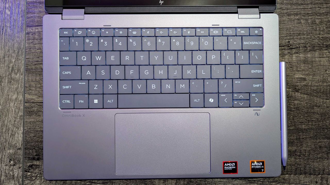 HP OmniBook X Flip 16‑inç AMD Ryzen AI 5 İş İstasyonu, Best Buy Labor Day İndirimiyle 699 Dolar'da
