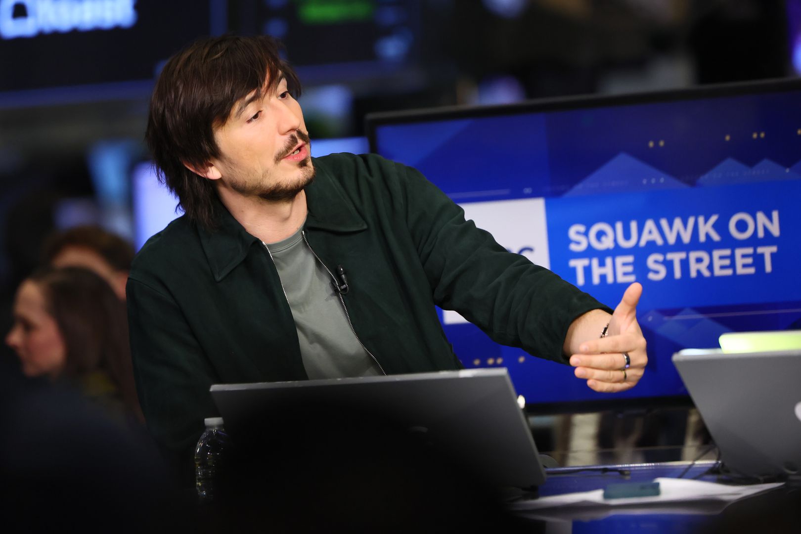 Robinhood CEO Vlad Tenev, AMC Hisse Tokenleri Üzerindeki Şirket Vetosunu Reddediyor